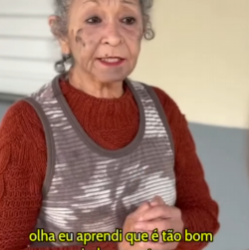 T0401013 Menstruada na rua! part2