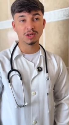 T1801001 Medico ve sua funcionaria na reta final da gravidez passando necessidade decidi part2