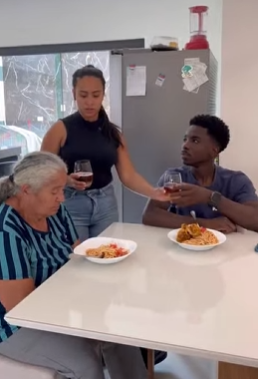 T0302001 esposa coloca ele pra fora de sua casa por essa grande razão part2