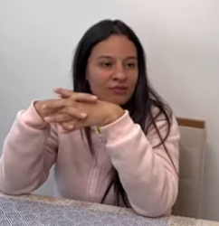 T0902009 Sua vizinha ri4 dele por causa das condições que ele vivia, sem pensar que você está em cima hoje amanhã quem part2