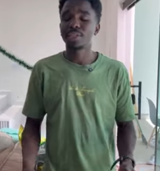 T0902010 Sua vizinha ri4 dele por causa das condições que ele vivia, sem pensar que você está em cima hoje amanhã quem part2