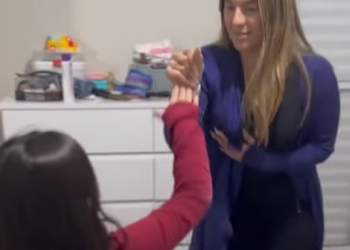 T0802008 Madrasta manipula marido para que ele não ame filha part2