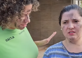 T0802010 Mãe exige que sua filha se apaixone por um Homem rico part2