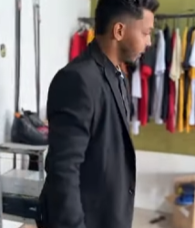 T1321002 Ela escreveu isso embaixo do pe para pedir ajuda, sem saber que poderia acontecer part2