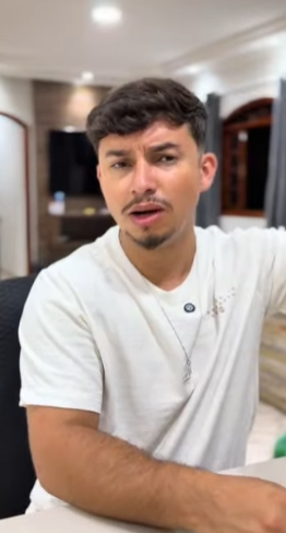 T1801018 O sorriso dela esconde algo que poucos perceberam… part2