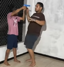 T0101010 Você defenderia seu irmão