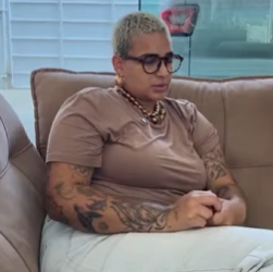 T0702001 Marido queria apenas um celular na casa dele sua esposa que não tivesse nada part2