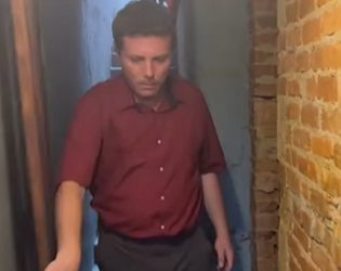 T0802003 Pai elabora um plano para dar uma lição ao seu filho mal educado part2