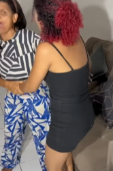 T0921013 Ela agora acredita na filha dela