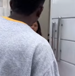 T1102010 Nega comida essa criança sem imaginar que ele procurava por este motivo part2