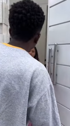 T1102010 Nega comida essa criança sem imaginar que ele procurava por este motivo part2