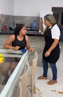 T1302004 Se toda empregada fizesse isso ,na ia existir patroas ruins part2