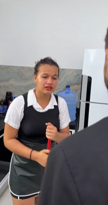 T1302006 Linda garc onete demitida por salvar vida deste empresa rio