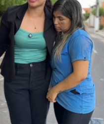 T1302008 Boa jovem descobre que sua ma moradora de rua