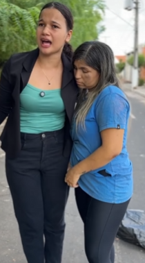 T1302008 Boa jovem descobre que sua ma moradora de rua