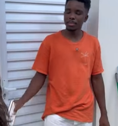 T0621002 Sua mãe dava comida dela para outra pessoa