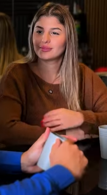 T1103005 Ela tentou ENGANAR ela, mas FALHOU!