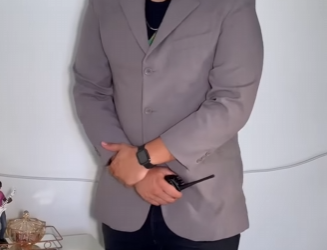 T1236009 Segurança barrou a própria dona da empresa por falta de crachá part2