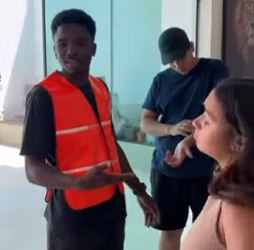 T1102001 Eu casei para ter uma família, mas minha esposa sempre escolheu sua mãe irmãos em vez de mim