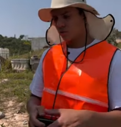 T1102004 Pequenos presentes sempre guardam grandes detalhes, só temos que apreciál los