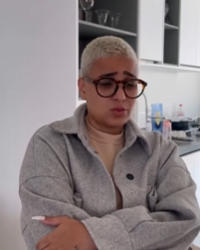 T1721004 Nesta casa moravam mulheres, mas apenas fazia todos os trabalhos as outras não faziam nada