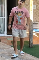 T1801002 Empregada era obrigada lavar roupas de joelho part2