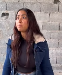 T0721013 Ela pensou que seus proprietários nunca mais voltariam para reivindicar sua casa