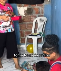 T1801002 Você aí também ajudaria se alguém chegasse pedindo comida em sua casa part2