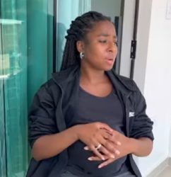 T1102009 Não ter mãe triste, mas mais triste saber que você tem não conta com ela pra nada