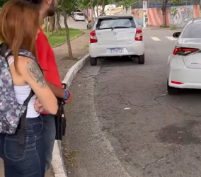 T0802004 Zombaram de um homem que não parecia que realmente era, grande lição