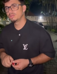 T0404014 Ela jogou todas as roupas do inchado no lixo part2