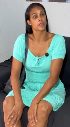 T1702005 Marido pega no flagra esposa