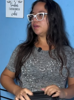 T1802007 ele foi desmascarado mulher não sabe como agir