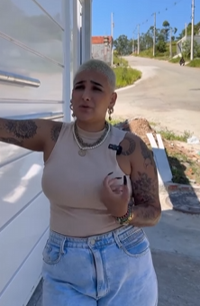 T1702010 Você não merece estar onde não bem vindo