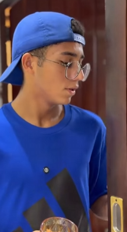 T0702005 Olha oque madrasta fez Você concorda