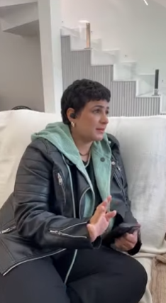 T0602005 Depois de um tempo ela retorna para ajudar ex marido part2