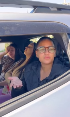 T0702004 Essa garota comprava comida da sua vizinha porque ela não sabia cozinhar isso aconteceu part2