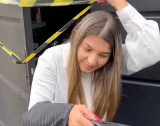 T0802004 Milionário não consegue passar cartão de crédito part2