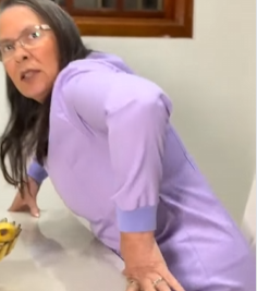 T1821002 Patroa ciumenta empregada comeu comida de cachorro seu patrao bolou um plano part2