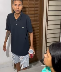 T0301001 que realmente está acontecendo dentro da casa da minha mãe part2