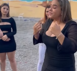 T0502003 namorado deu um carro pra ela, mas susto foi quando ela olhou pra ele part2