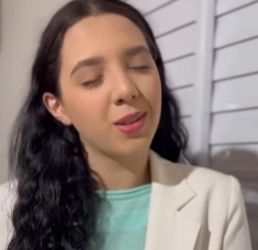 T0502005 Empresária põe uma garota prova garotinha ficou rica com esse truque part2