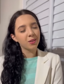 T0502005 Empresária põe uma garota prova garotinha ficou rica com esse truque part2