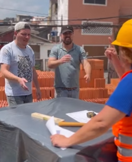 T0502006 Chefe testa funcionários faz uma surpresa part2