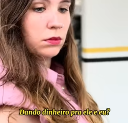 T0712029 Ele pegou bola do lixo para dar pro seu filho olha que aconteceu part2