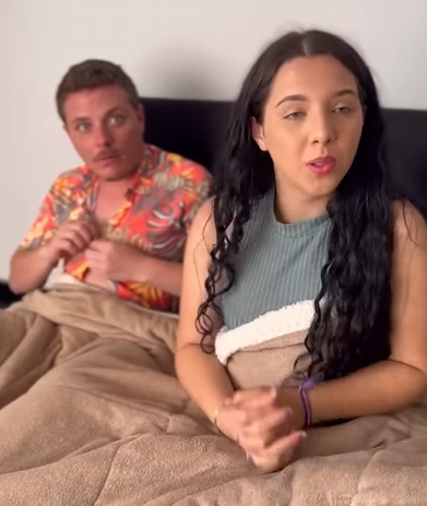 T1002014 Este homem se atreveu levar sua amante para pe part2