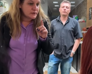 T1002034 Ela se apaixonou por um homem rico por ajudá la ma part2