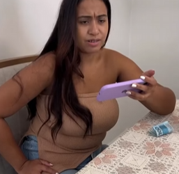 T0302004 Nesta família ninguém parava de usar celular part2