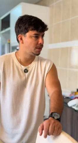 T1721002 Madrasta pede pra sua filha negar comida para en part2