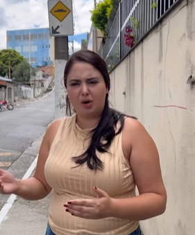 T1721023 Um egoísta conhecido até pela maneira como fala